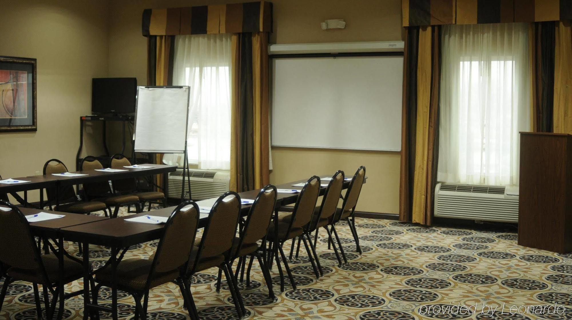 Holiday Inn Express Hotel & Suites Sedalia By Ihg Zewnętrze zdjęcie