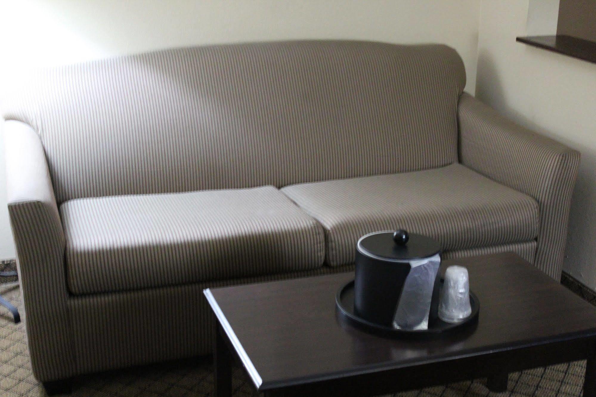 Holiday Inn Express Hotel & Suites Sedalia By Ihg Zewnętrze zdjęcie