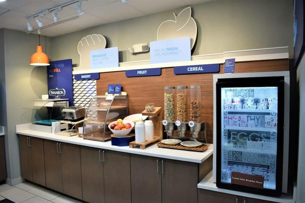 Holiday Inn Express Hotel & Suites Sedalia By Ihg Zewnętrze zdjęcie
