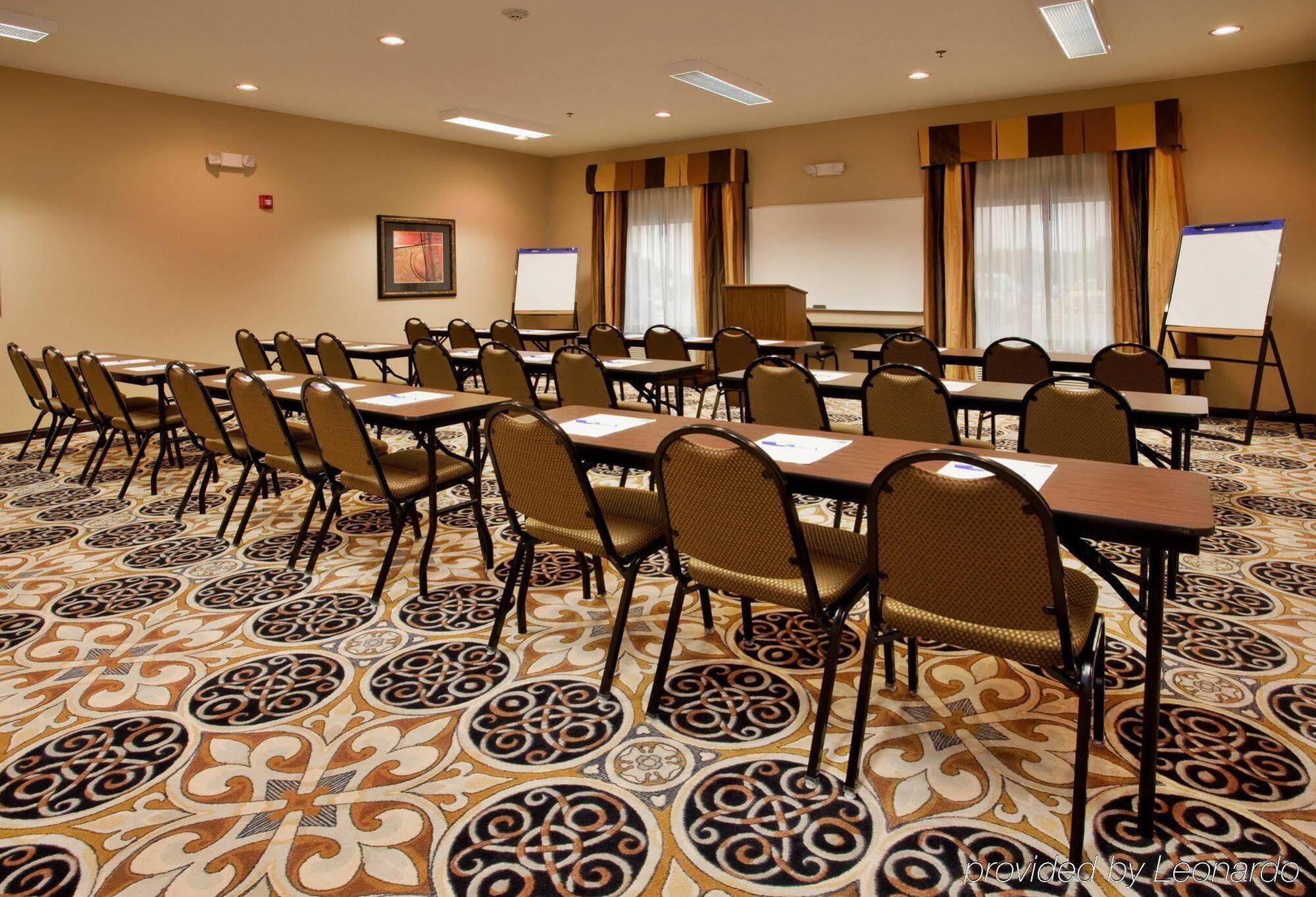 Holiday Inn Express Hotel & Suites Sedalia By Ihg Zewnętrze zdjęcie